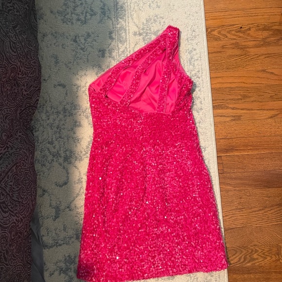 Hellymoon fuchsia sequins one shoulder Homecoming dress size 4. Sk # HM04032495 - Picture 2 of 2